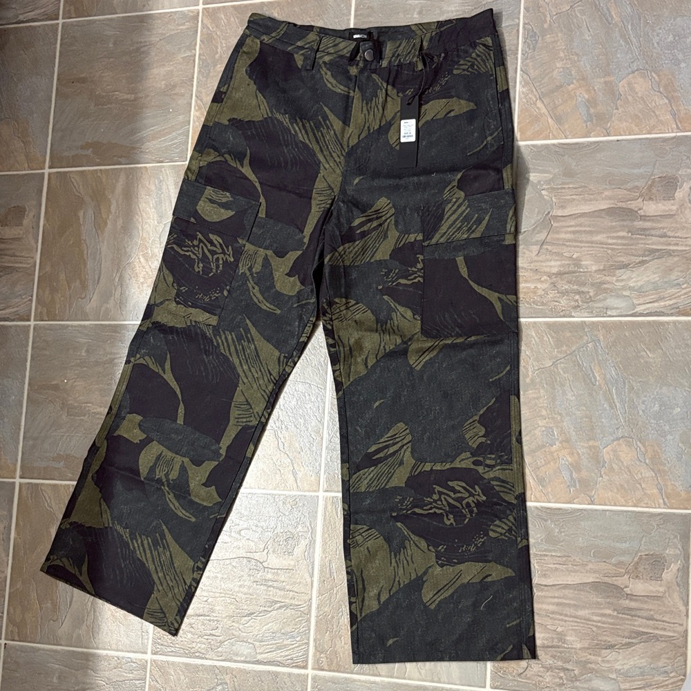 Trevor Wide Leg Cargo Pants Men’s Camouflage Size36